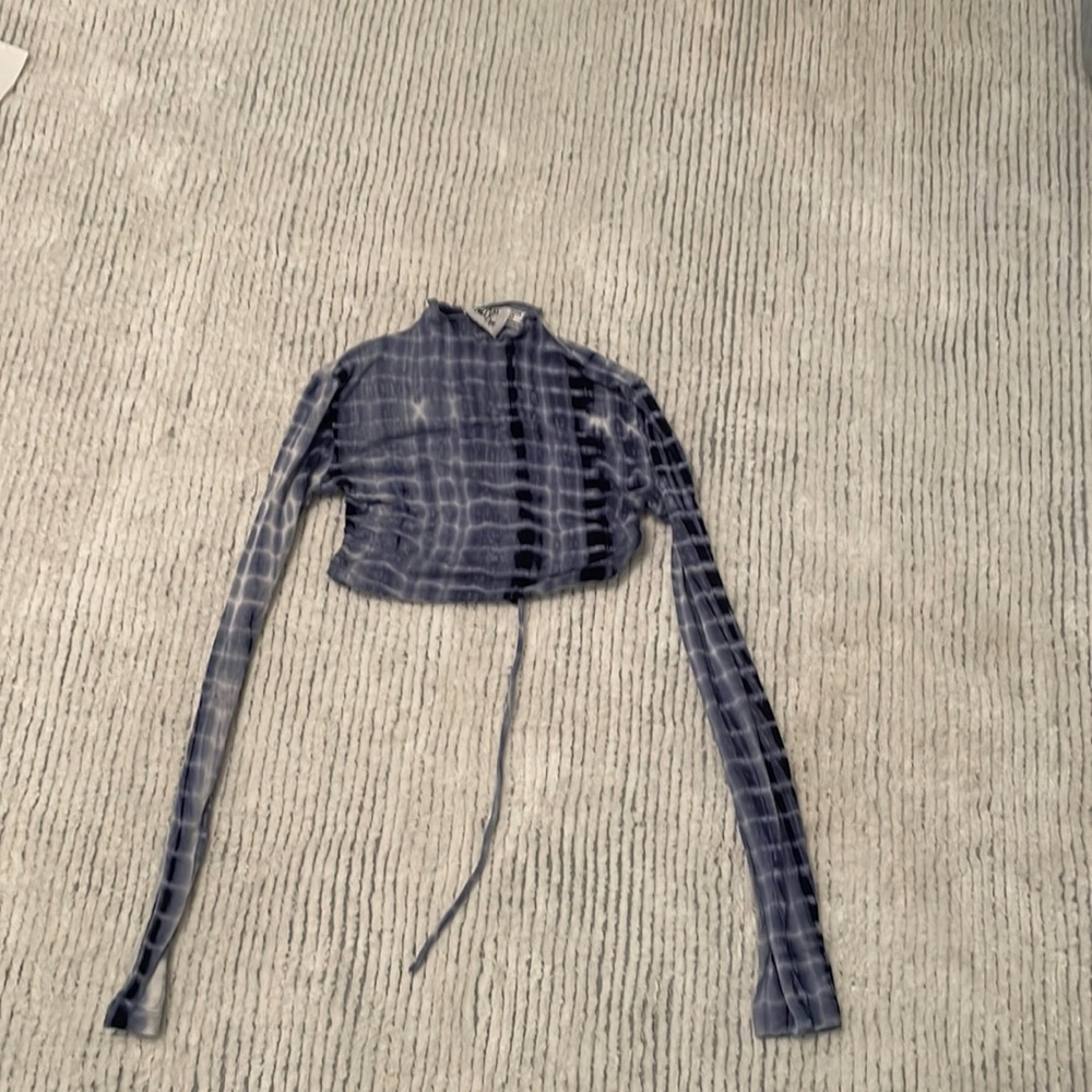 Backless Cropped Long Sleeve